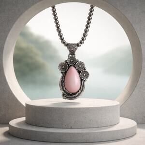 Queen Pink Conch Pear Shape Sterling 925 Artisan pendant 1.65” Long 9g